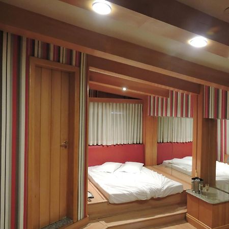 Motel Chalet (Adults Only) Belo Horizonte Eksteriør billede